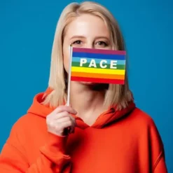 50/100 st Mini Peace Flag Rainbow Pacifist Flag Handhållen Polyester Peace Flagga