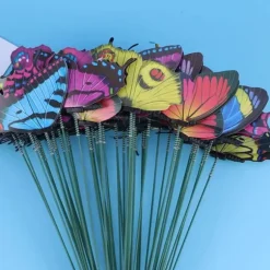 50 stk sommerfuglepinde til have, havedekorationer, sommerfuglepotter, miniature havedekorationer til indendørs og udendørs brug (assorterede farver) | CDON
