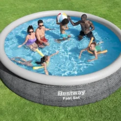 Bestway Round Oppustelig Fast Set Swimming Pool - Rattan Print - 457 x 84 cm - Inklusive Tilbehør CB14
