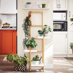 Blomsterhylde i træ - Planteholder STR13-WN - Flere niveauer - Til 3 potter - 31×130×27 cm - Samling kræves - Hvid