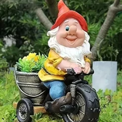 Cykeltur, dværge, dværge, gårdspladsstatuer, havedværge, dekorative skulpturer, ornamenter, harpiks