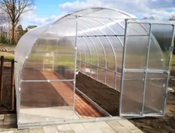 Drivhus KLASIKA RØR 3x8m (24m2) med fundamenter og 4mm polycarbonatbelægning