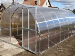 Drivhus KLASIKA RØR 3x8m (24m2) med fundamenter og 4mm polycarbonatbelægning