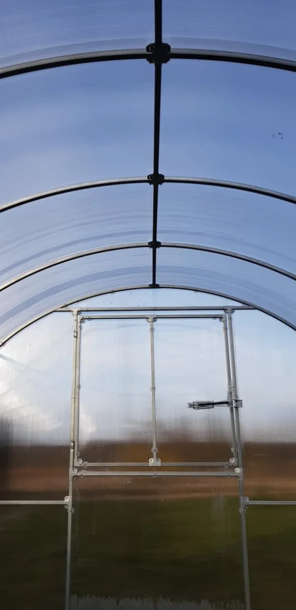 Drivhus KLASIKA RØR 3x8m (24m2) med fundamenter og 4mm polycarbonatbelægning