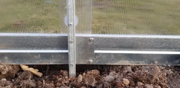 Drivhus KLASIKA RØR 3x8m (24m2) med fundamenter og 4mm polycarbonatbelægning