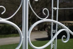 Elegant Garden Arch med hegn - Kundestop - Holdbar jernkonstruktion