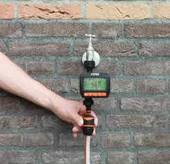 FERM WTA1003 - Digital - Vandur- Interval: 1 min til 24 timer - 3 programmer pr. dag - Ugeprogram - Passer til vandhane: 26,5mm - 21 mm - Arbejder ved | CDON