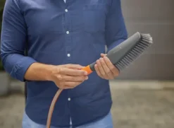 Gardena Cleansystem Wash Set med håndholdt børste M soft, sæbestifter
