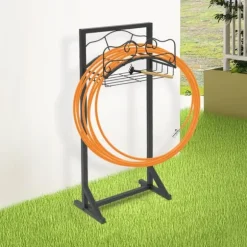 Haveslangeholder - Fritstående slangestativ - Jern - Med jordspyd - Bæreevne 22,68 kg - Mål 38×18×86 cm - Samlet højde 106 cm - Sort
