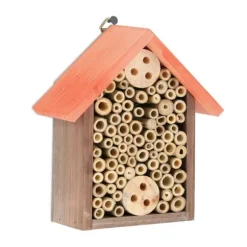 Insekthotel for vilde bier i Robustiek