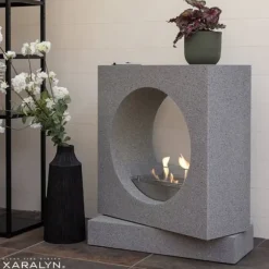 Milano bioethanol tunnel pejs - Beton udseende - Fritstående - Dekorativ pejs - 2 KW varme
