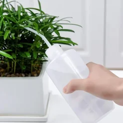 500ml Sukkulenter Plante Vandkande Plast Næb Klemflaske med Skala