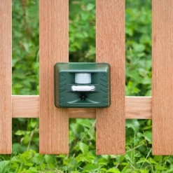 Nature dyreafskrækker ultralyd med stik