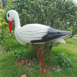 OBOSOE Art Deco hvid kranstatue med aftagelige røde trådfødder – holdbar plastik, vejrbestandig udendørs dekoration til have, halloween