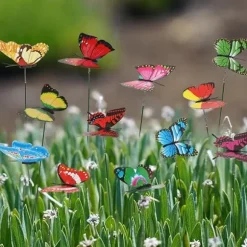 OBOSOE 50-Pack aftagelig 3D sommerfugl havedekoration – vandtæt PVC blomsterpind ornamenter til udendørs brug