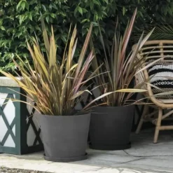 Plant pot Deroma