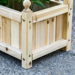 Plantekasse i træ med espalier til klatreplanter