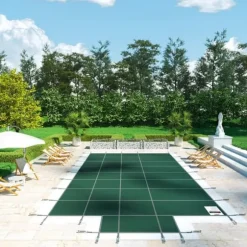 Poolsikkerhedsafdækning til rektangulære 16x32 fod bassiner, med drænhuller og trin. Perfekt til vinterbeskyttelse. Grøn og solid.