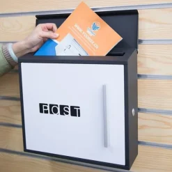Postkasse 15979