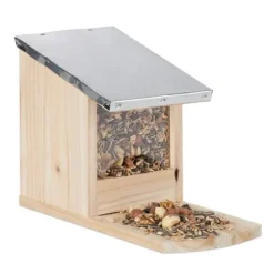 Robust egernfoderhus med metaltag