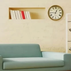 Sikkert vægur i vintagestil med skjult opbevaringsplads
