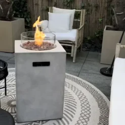 Søjle 40C gasudendørs komfur - haveovn - betonlook - Inklusiv låg, røde lavasten, gasslange og gastrykregulator.
