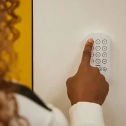 Smart alarmsæt + udendørs sirene - Tilsluttet - YALE - 4 tilbehør