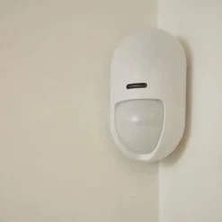 Smart alarmsæt + udendørs sirene - Tilsluttet - YALE - 4 tilbehør