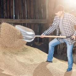 Sneeskovl, Holdbart plastik, 50 tommer længde, 14 tommer bredde, Runde kanter, Komfortabel D-formet håndtag