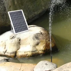 Solcelle fontænepumpe til dam/pool/akvarium - Vandpumpe Sæt - 10 W - 24 V Børsteløs - Max 1000 l/t - Dyser Medfølger - Plast - Sort