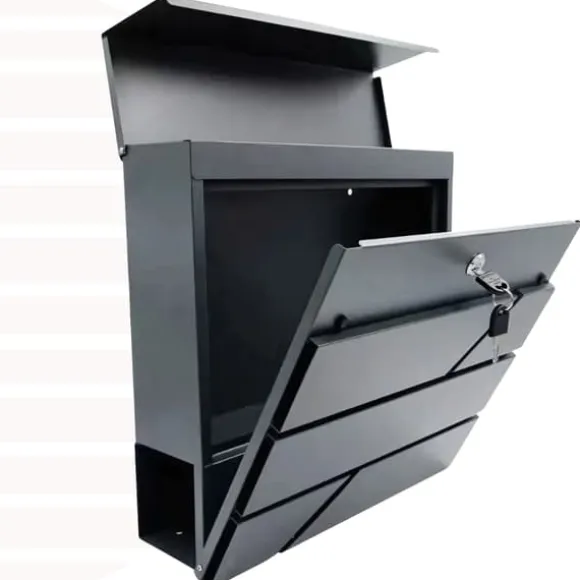 Stor postkasse til breve på porten, hegn, antracit, aviskiosk, loft