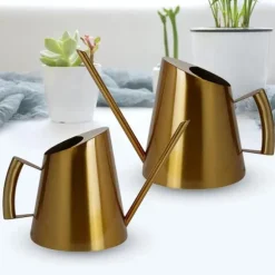Vandkande - Lille blomsterkande - Rustfrit stål 201 - Lang tud - 900 ml - Moderne design - Lakeret overflade - Guld