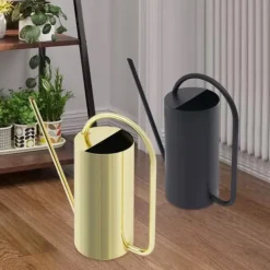 Vandkande - Rustfrit stål 201 - Lang tud - 1,4 L - Til stue- og hængeplanter - Bund Ø10 cm - Sort