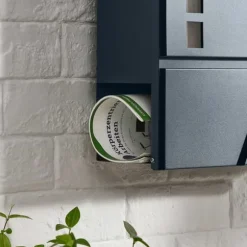 Væghængt postkasse med udsigtsvindue og lås, antracit